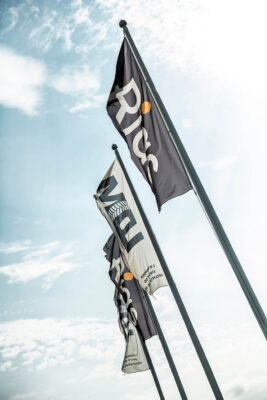 Tekstilprint på flagg for Rias og LDM.